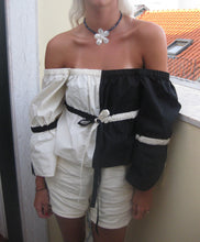 Load image into Gallery viewer, Lapis Lazuli Pearl Flower Pendant Necklace