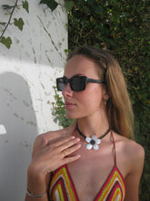 Load image into Gallery viewer, Black Onyx Pearl Flower Pendant Necklace