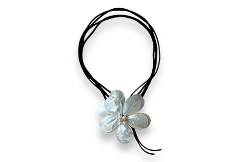 Mega Pearl Flower Belt