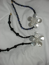 Load image into Gallery viewer, Black Onyx Full Pearl Flower Pendant Necklace