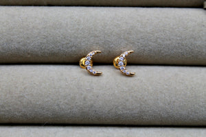 Mila moon earrings
