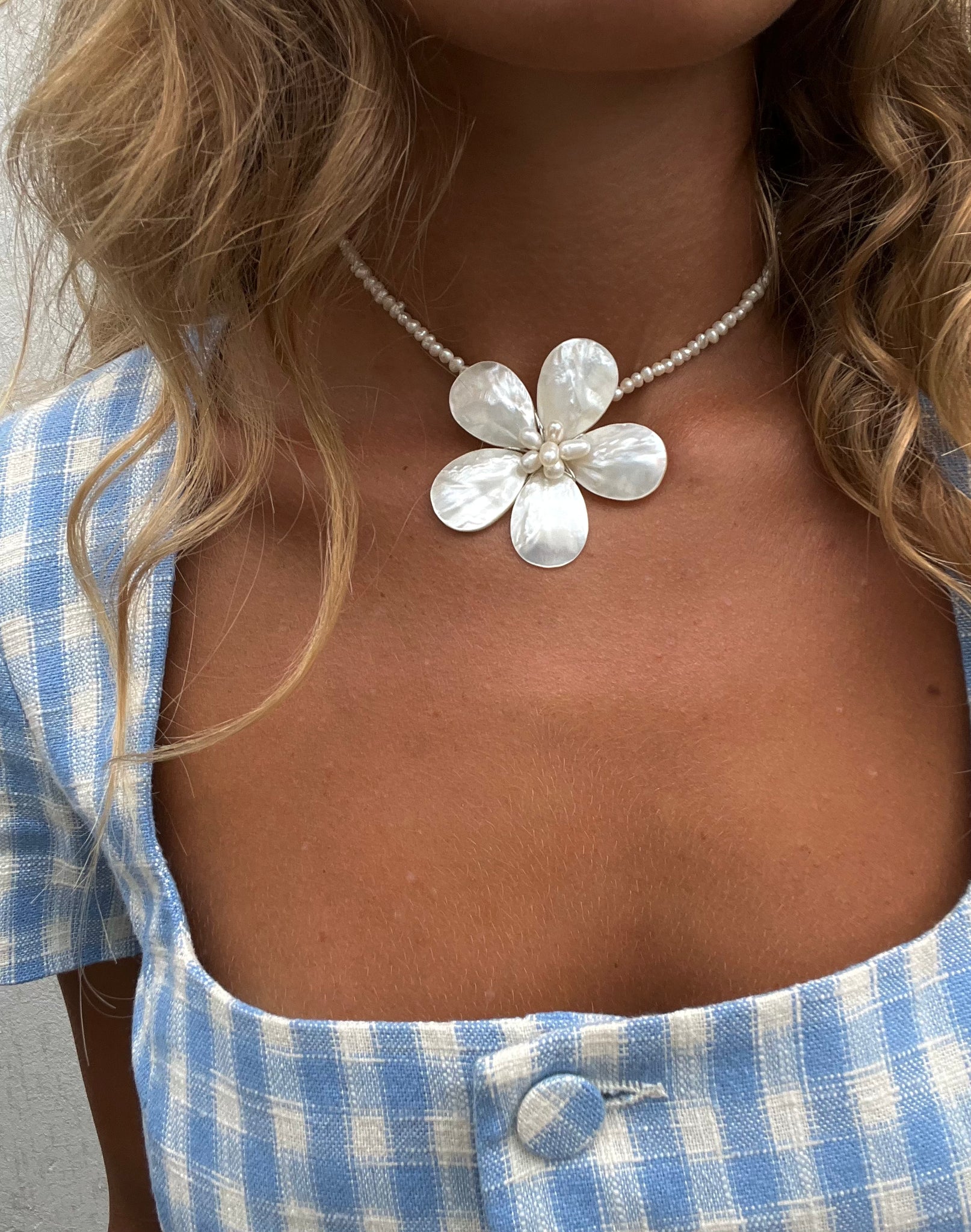 Freshwater pearl flower pendant necklace Sprnkl Zoo