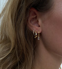 Load image into Gallery viewer, Eve zirconia earrings