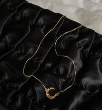Load image into Gallery viewer, Norma moon necklace