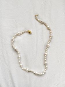 Malou pearl necklace